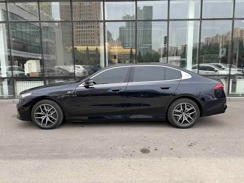 BMW i5 2024 из CN, фото 10