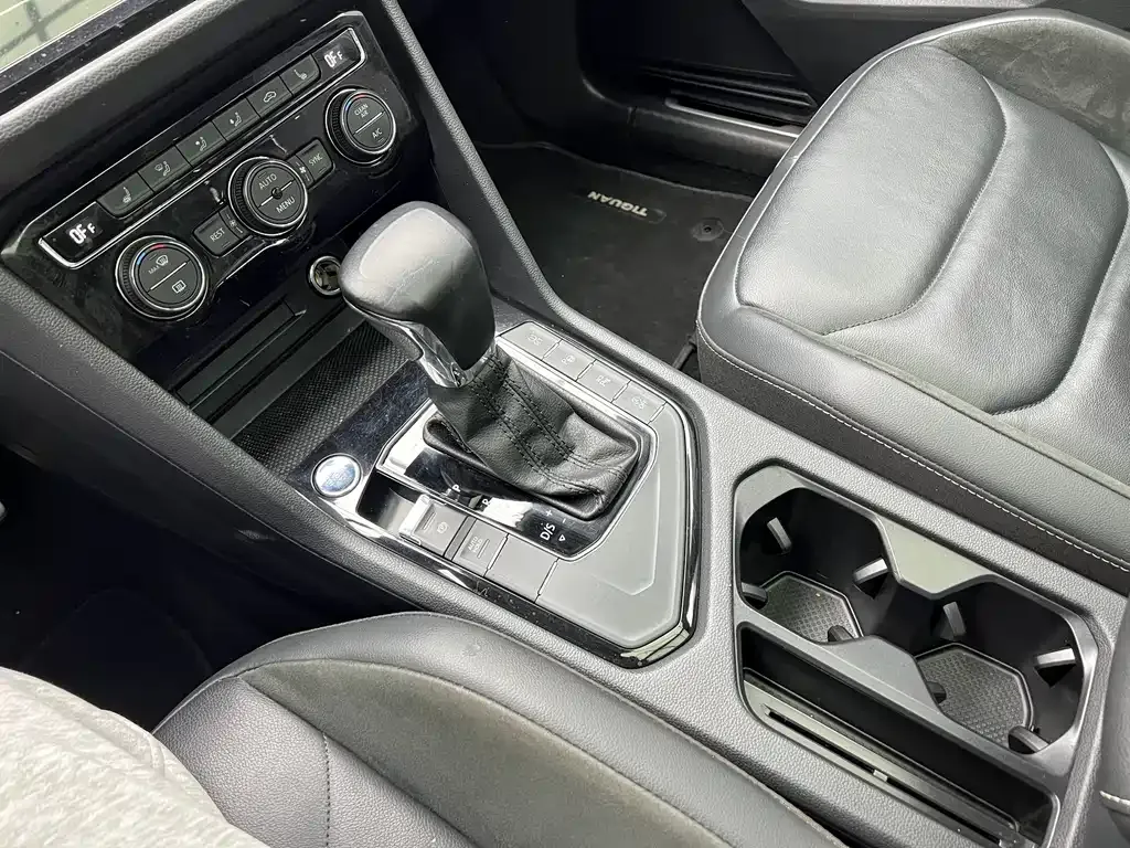 Volkswagen Tiguan L 2021 из CN, фото 9