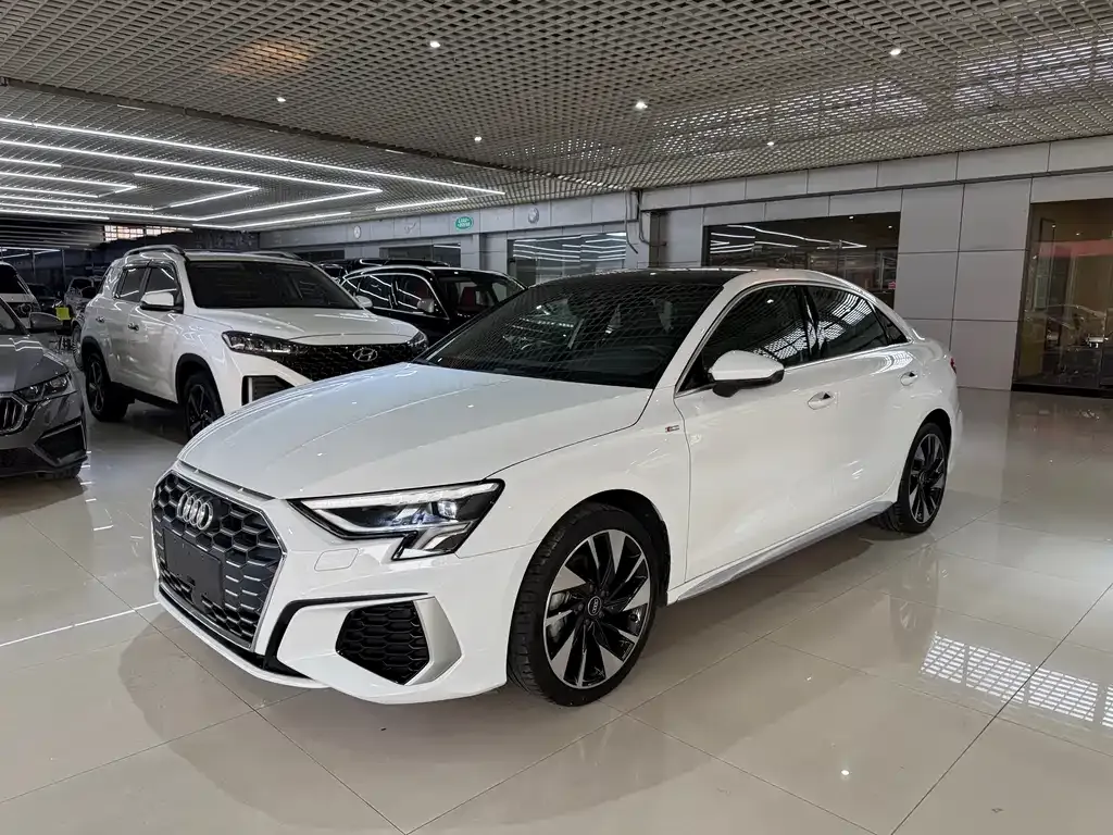 Audi A3 2022 из CN, фото 1