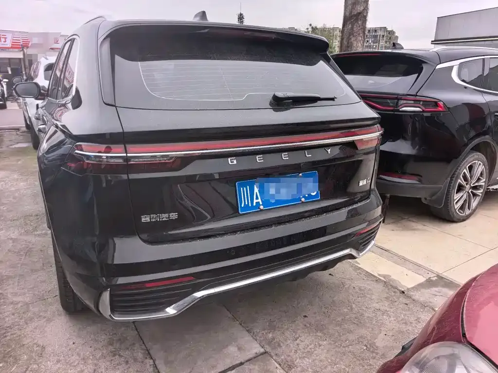 Geely Xingyue L — фото 3