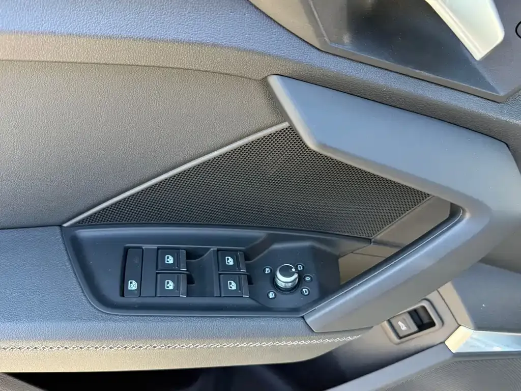 Audi A3 2022 из CN, фото 10