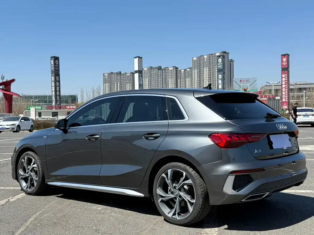 Audi A3 2022 из CN, фото 8