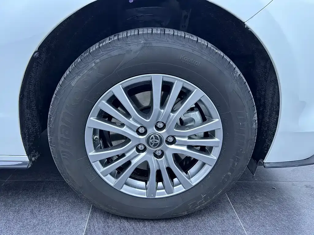 Toyota Sienna 2022 из CN, фото 10