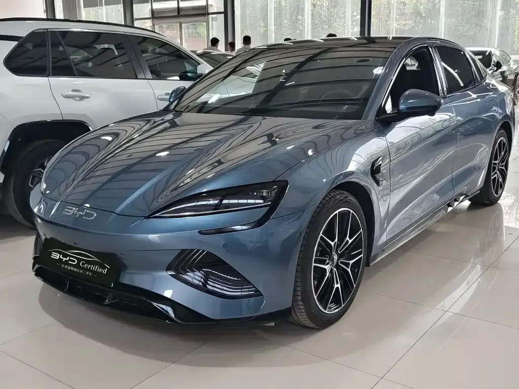 BYD Seal — фото 1