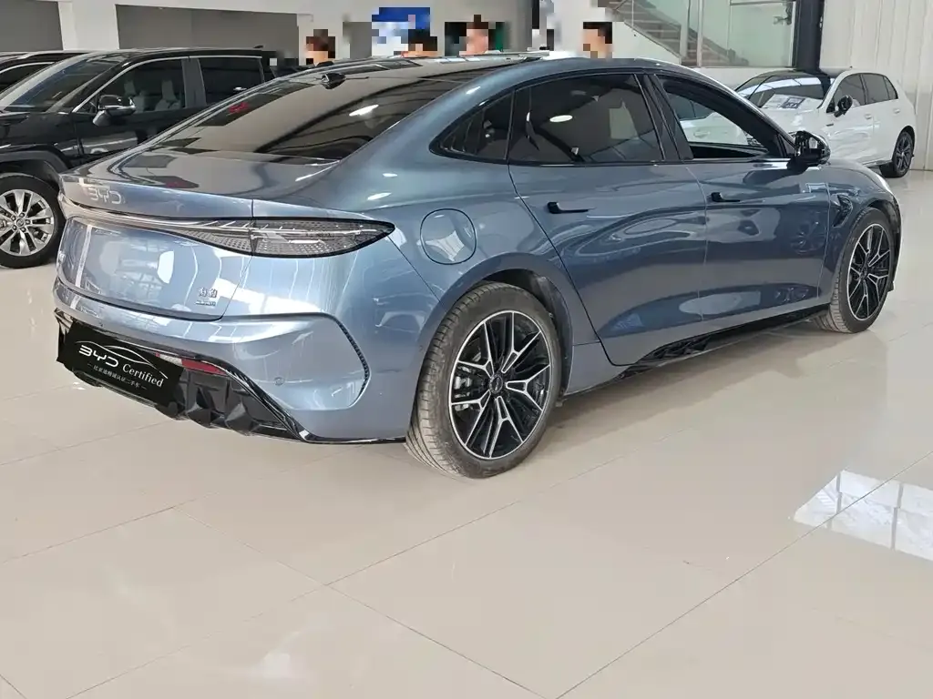 BYD Seal — фото 6
