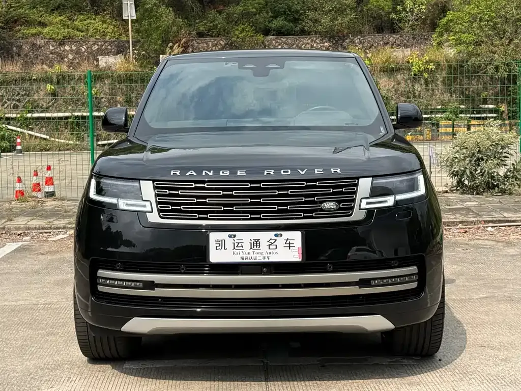 Land Rover Range Rover — фото 1