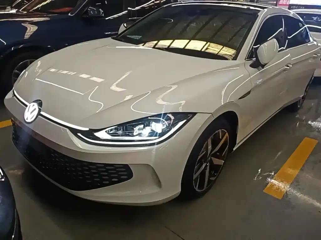 Volkswagen Lamando 2024 из CN, фото 1