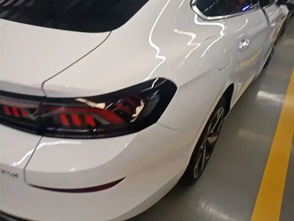 Volkswagen Lamando 2024 из CN, фото 7