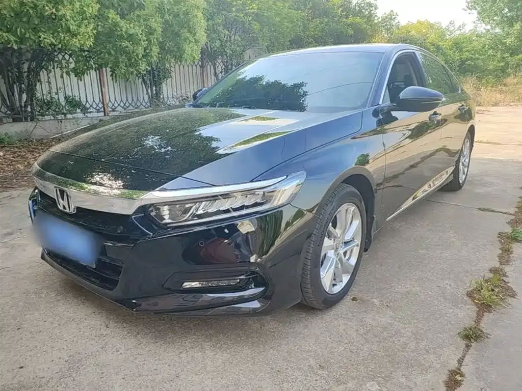 Honda Accord — фото 9