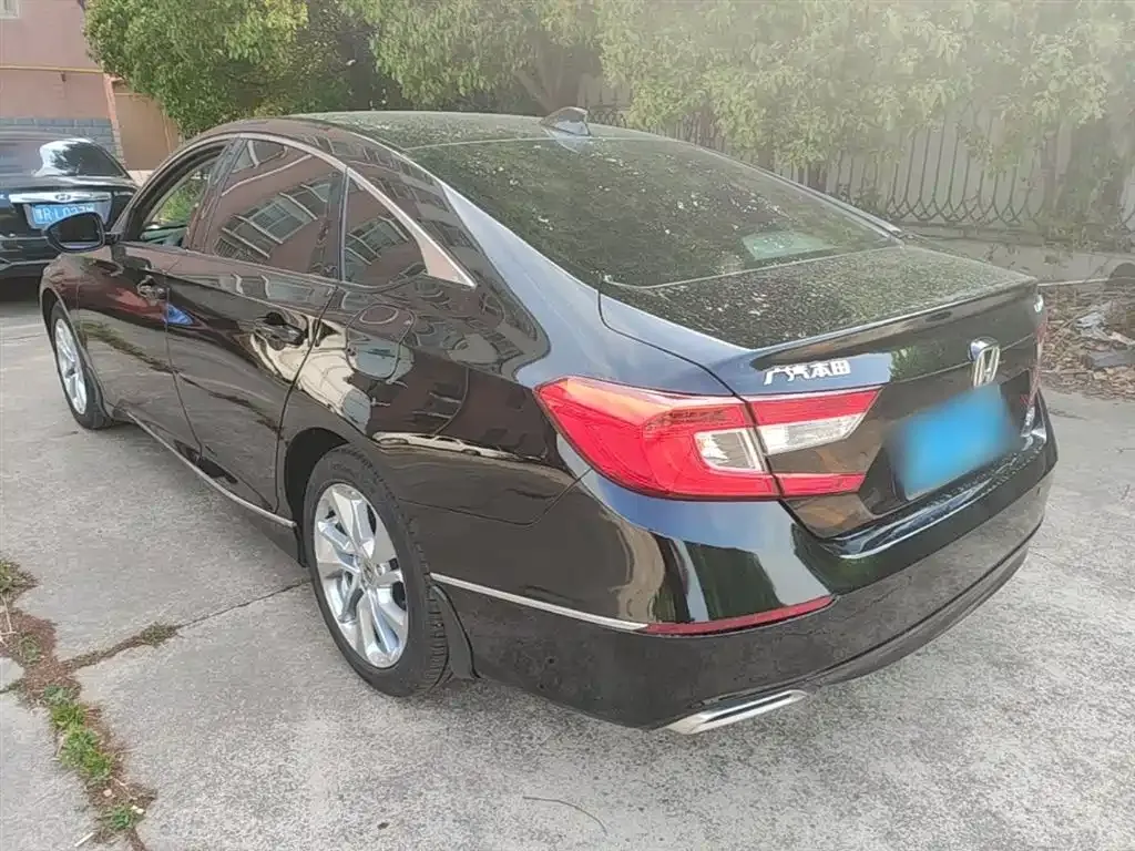 Honda Accord — фото 2