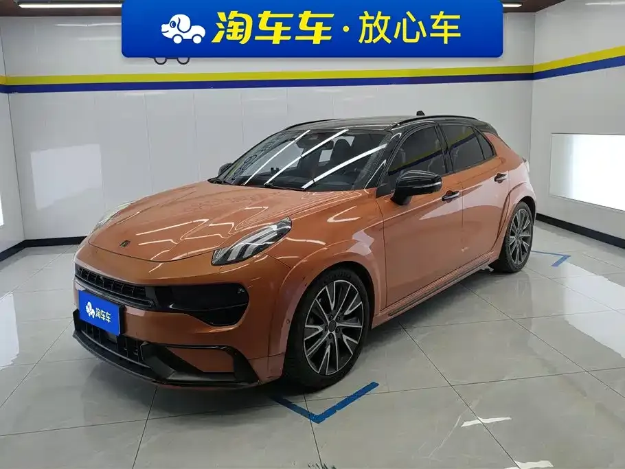 Lynk & Co 02 Hatchback