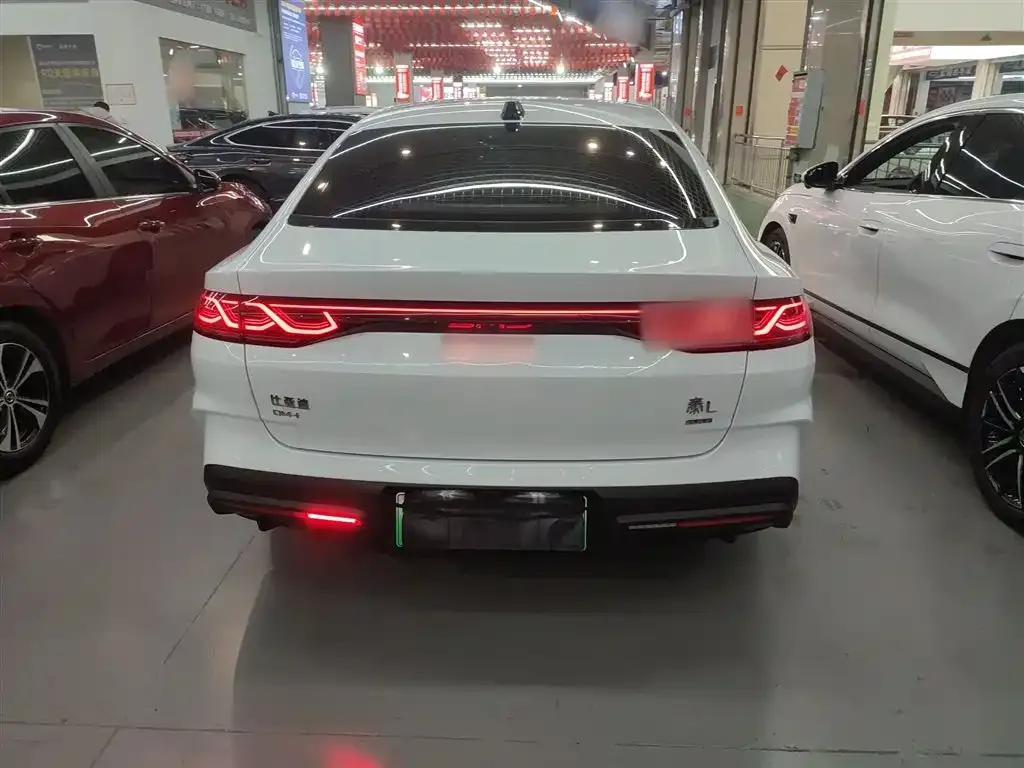BYD Qin L — фото 9