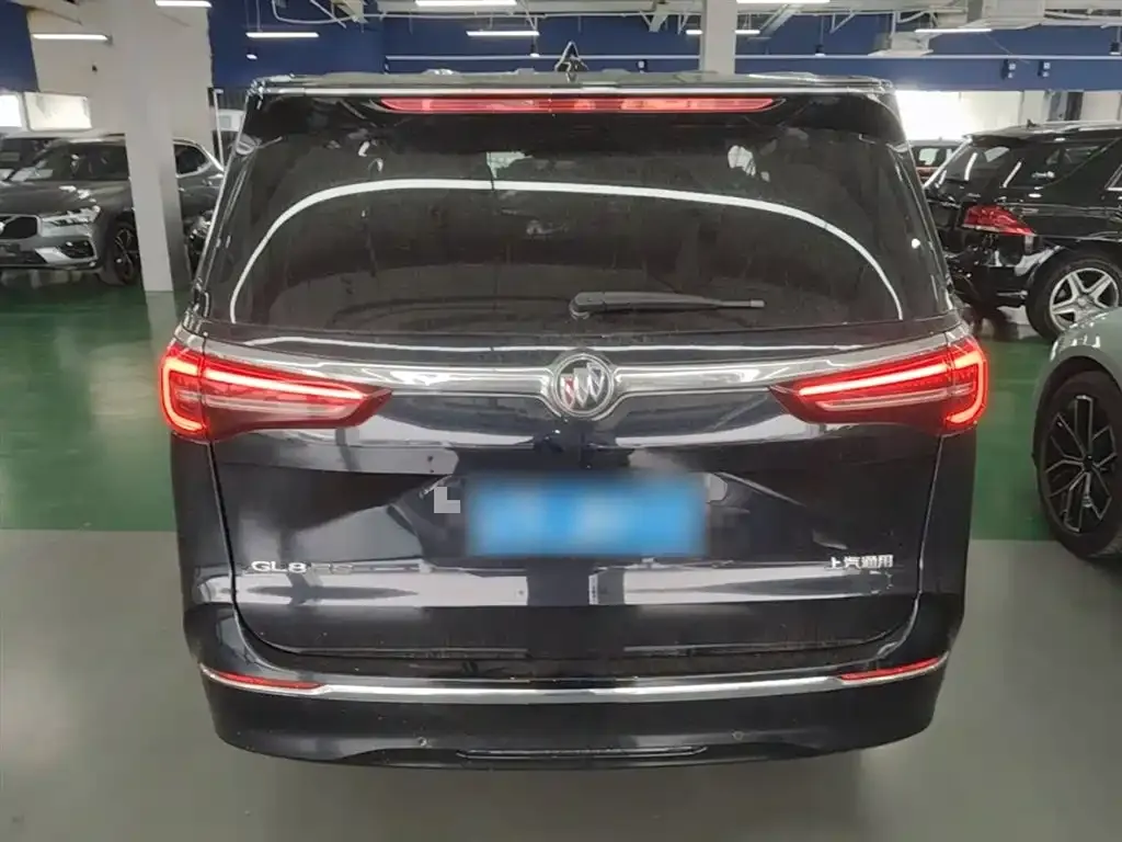 Buick GL8 2023 из CN, фото 10