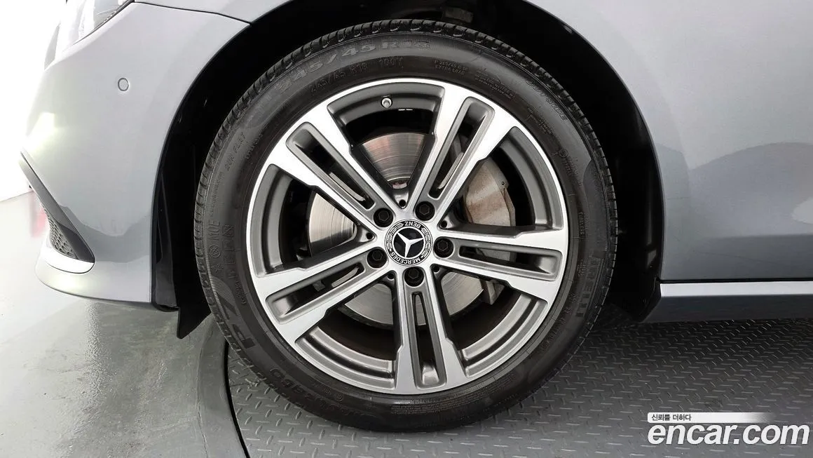 Mercedes-Benz E-Class 2021 из KR, фото 8