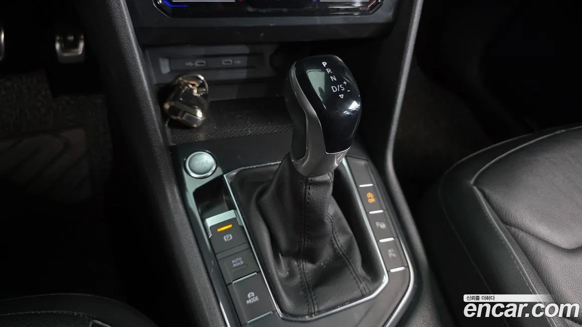 Volkswagen Tiguan 2021 из KR, фото 2