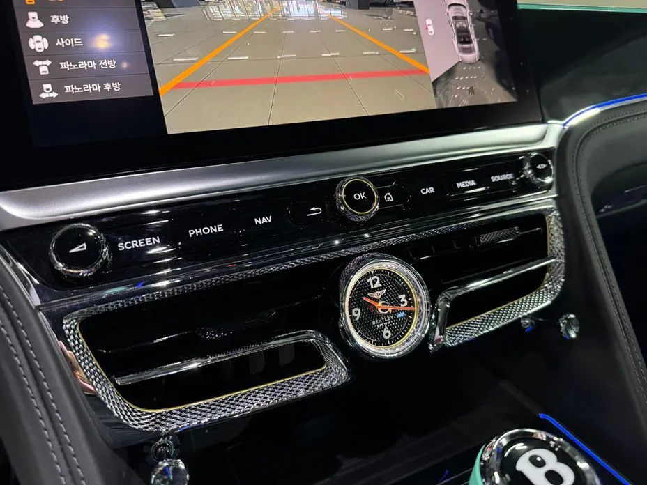 Bentley Flying Spur 2023 из KR, фото 7