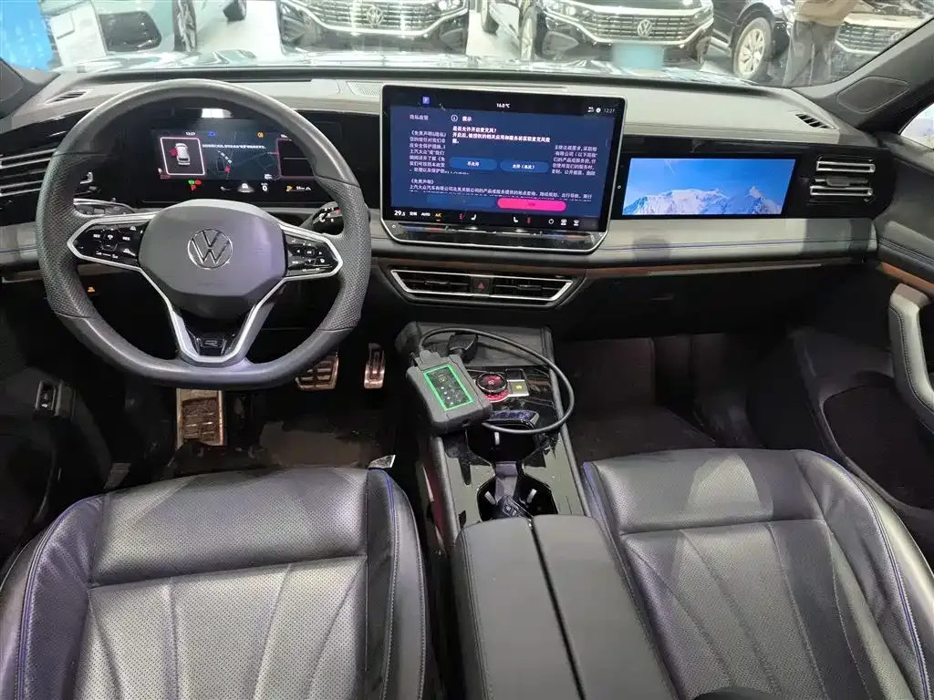 Volkswagen Tiguan L 2024 из CN, фото 10
