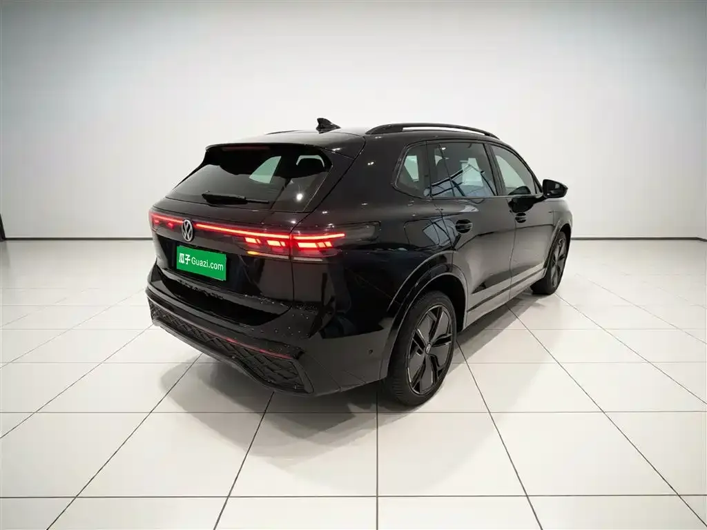 Volkswagen Tiguan L 2024 из CN, фото 6