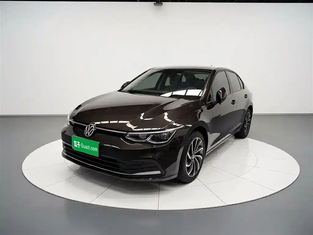 Volkswagen Golf 2022 из CN, фото 1