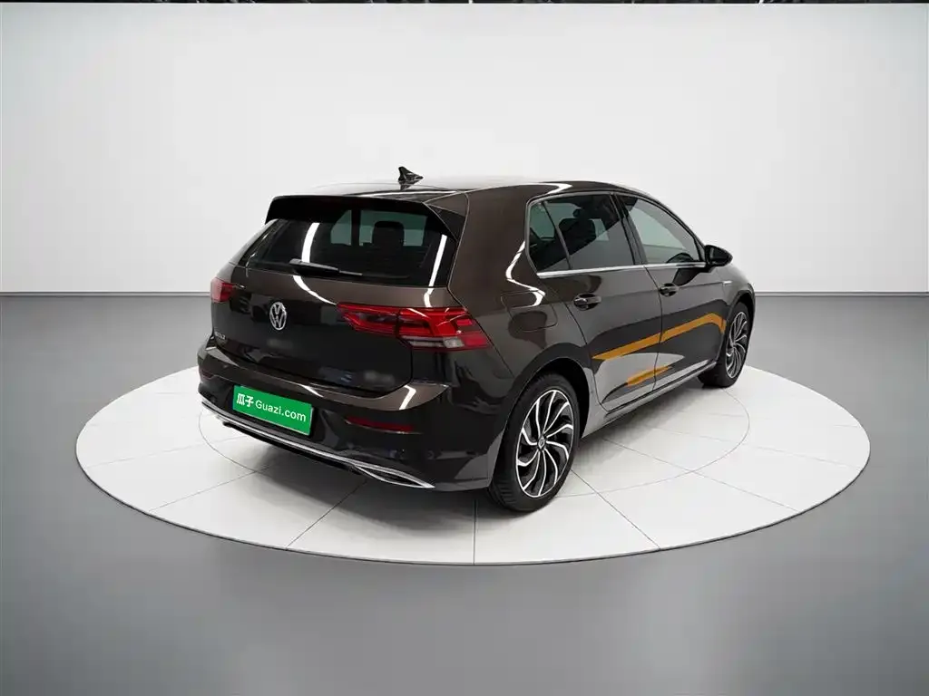 Volkswagen Golf 2022 из CN, фото 3