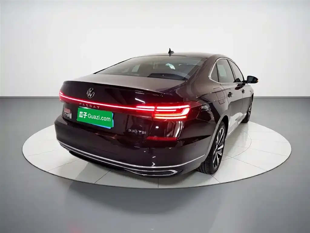 Volkswagen Passat — фото 3