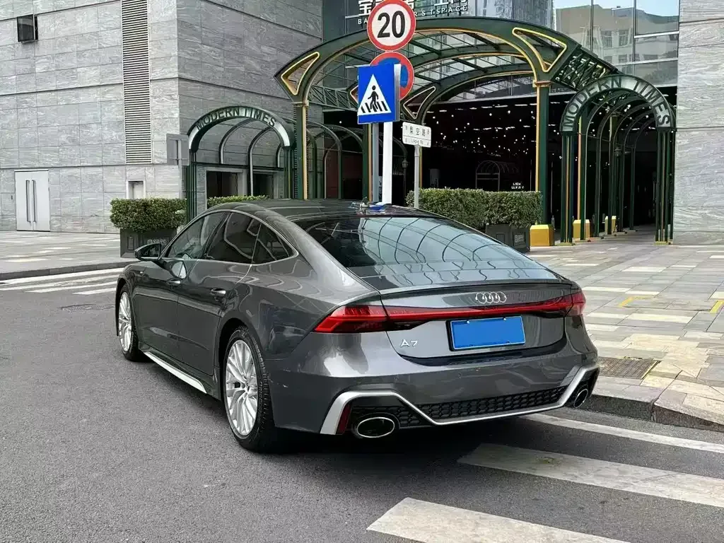 Audi A7 — фото 9