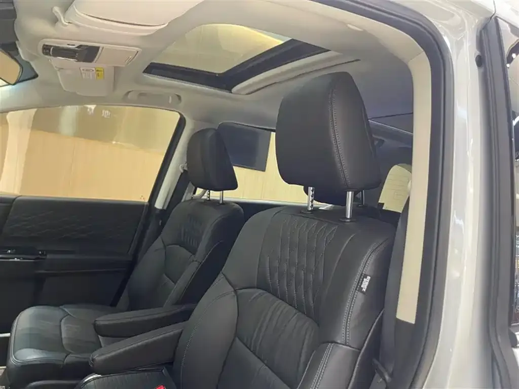 Honda Elysion 2025 из CN, фото 2