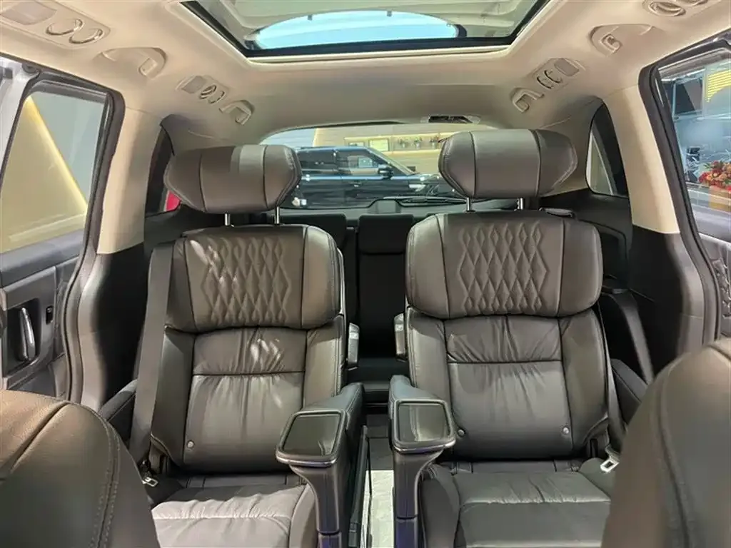 Honda Elysion 2025 из CN, фото 8