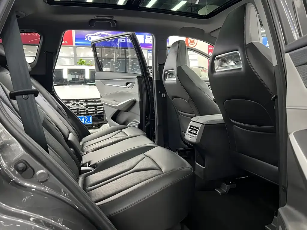 Changan CS75PLUS — фото 2