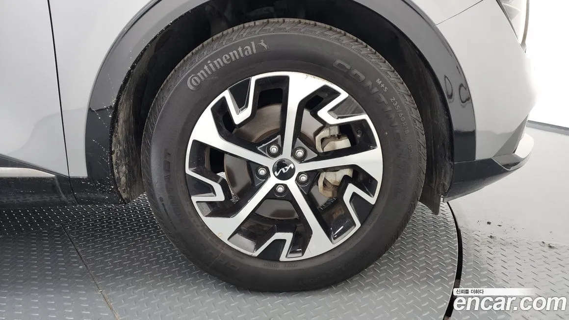 Kia Sportage — фото 9