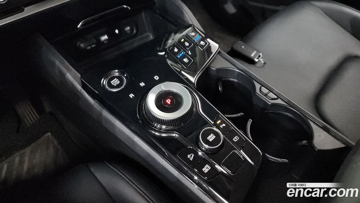 Kia Sportage — фото 10