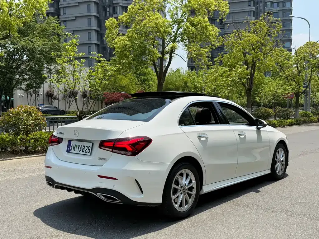 Mercedes-Benz A-Class — фото 4