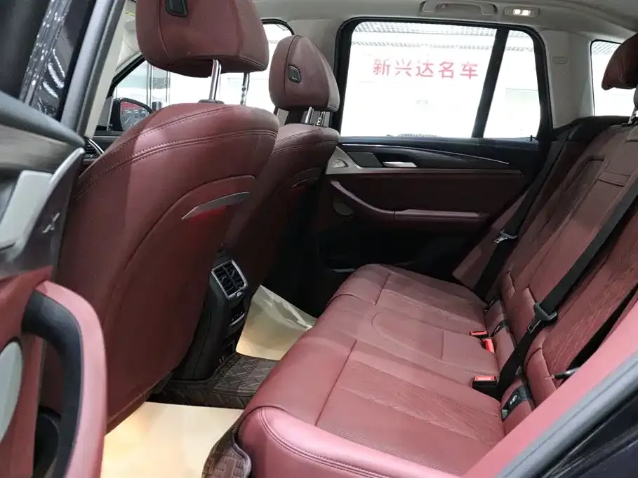 BMW X3 2024 из CN, фото 2