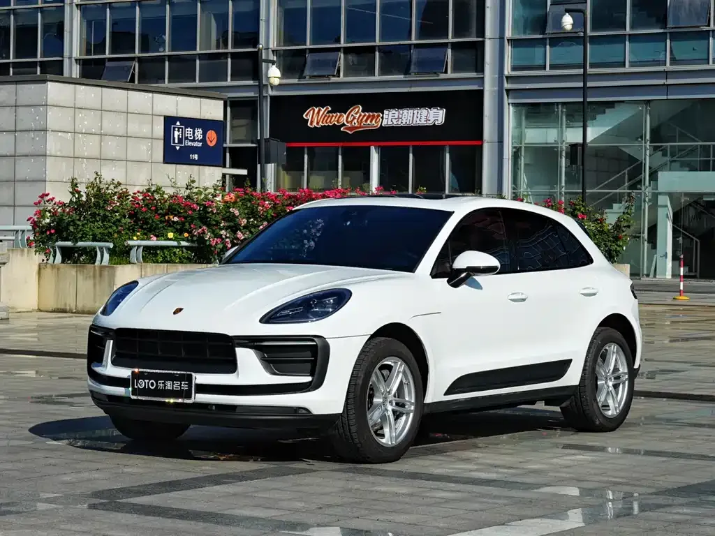 Porsche Macan — фото 1