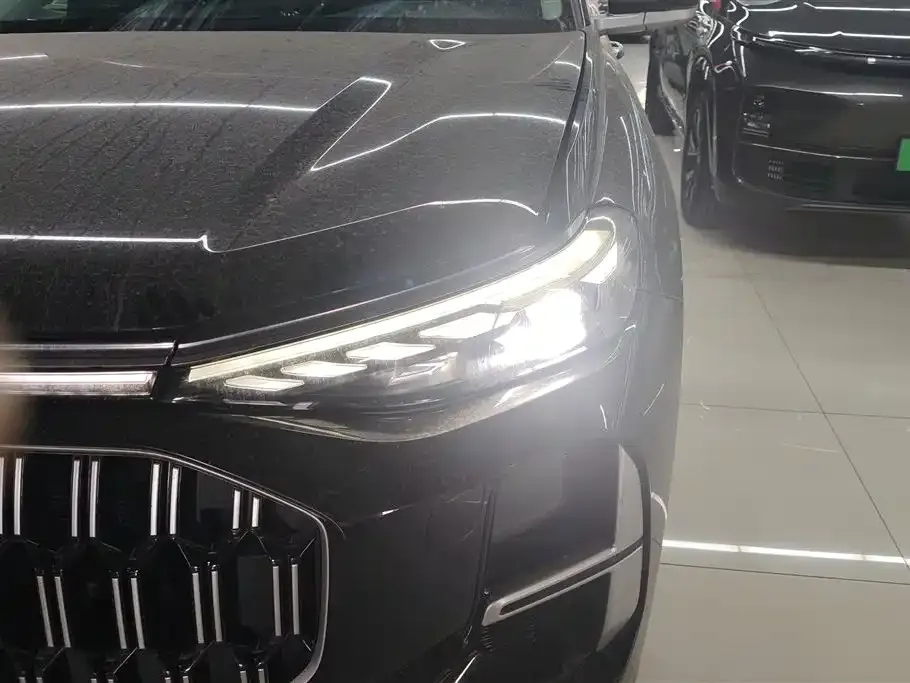 Audi Q6 2024 из CN, фото 7