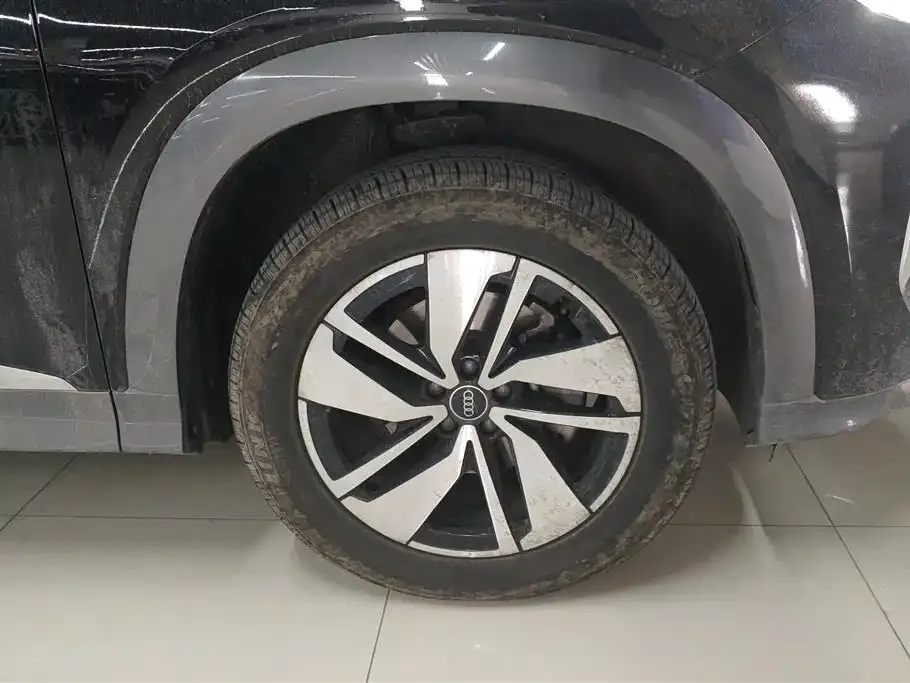 Audi Q6 2024 из CN, фото 6