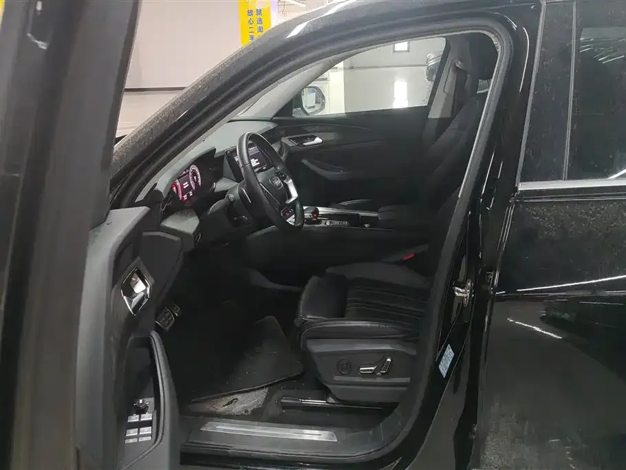 Audi Q6 2024 из CN, фото 5