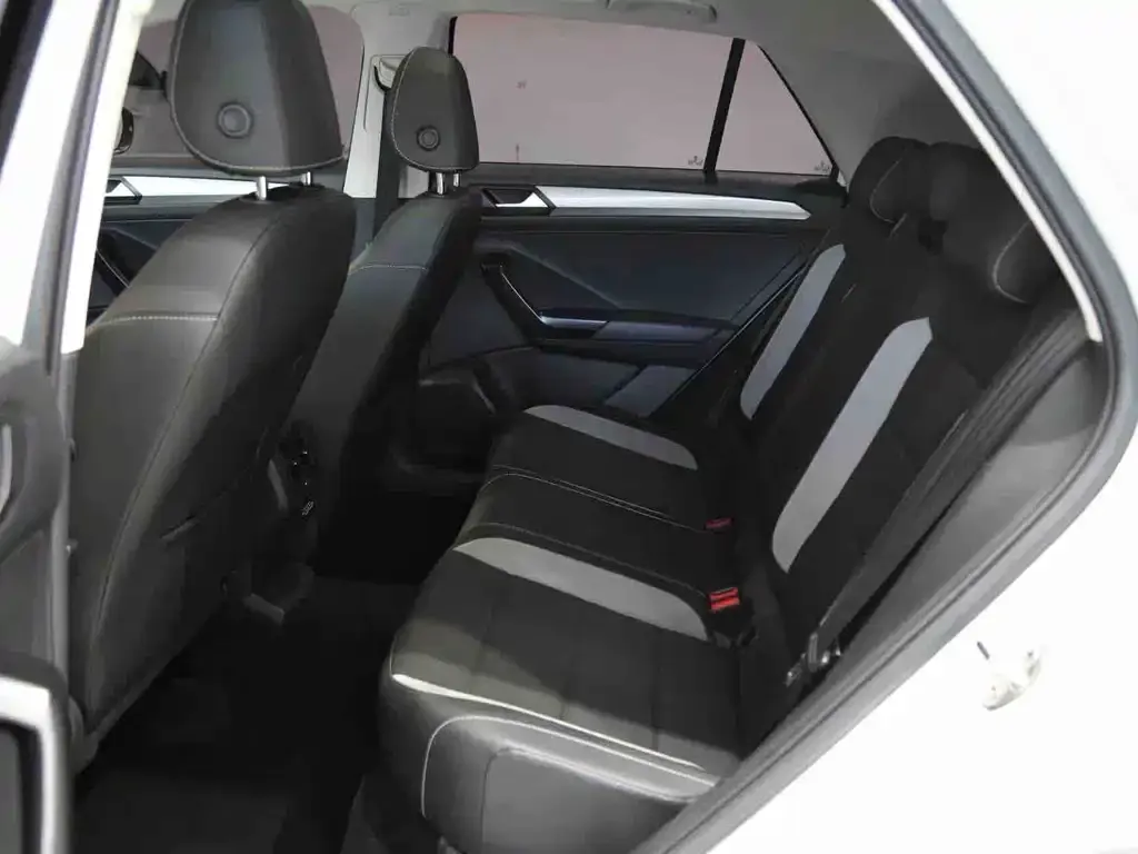 Volkswagen T-Roc 2022 из CN, фото 2