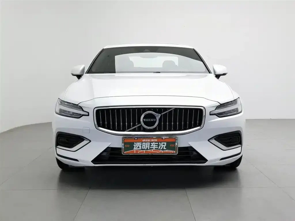 Volvo S60 2021 из CN, фото 3