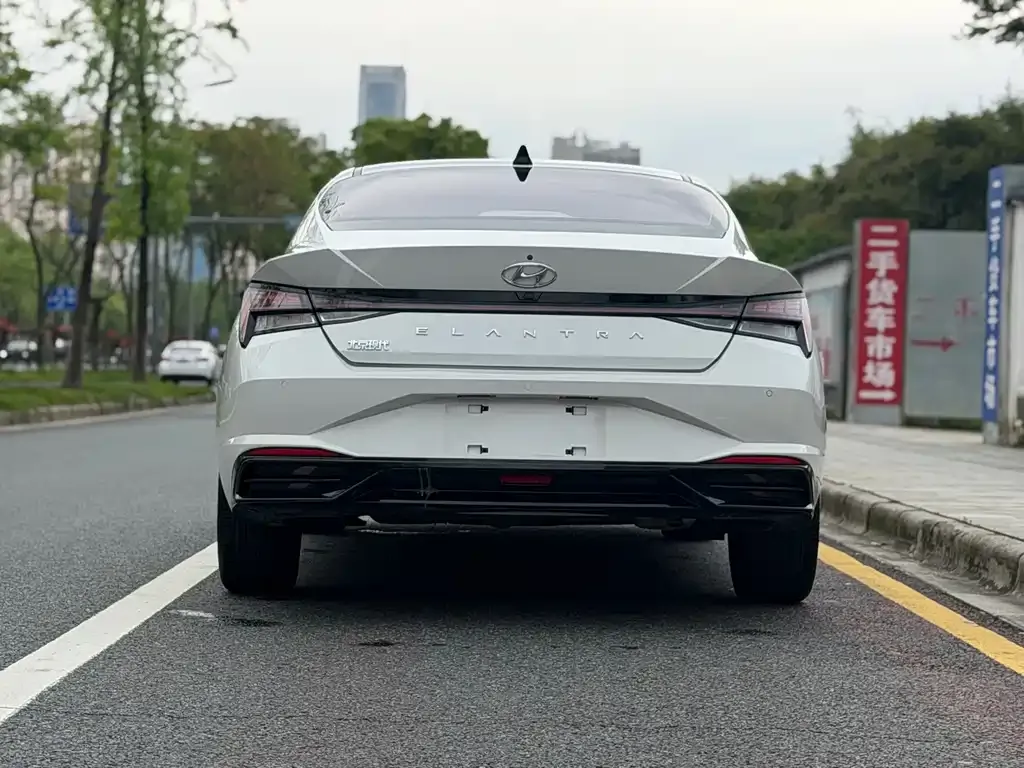 Hyundai Elantra 2021 из CN, фото 2