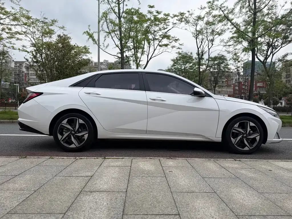 Hyundai Elantra 2021 из CN, фото 10