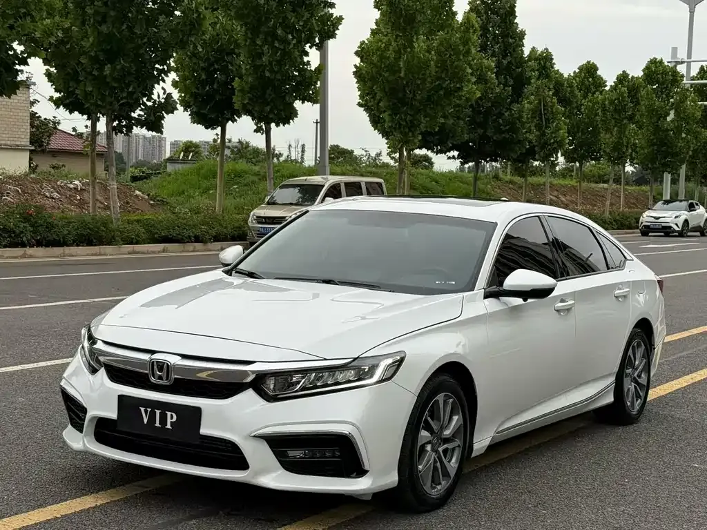 Honda Inspire — фото 1
