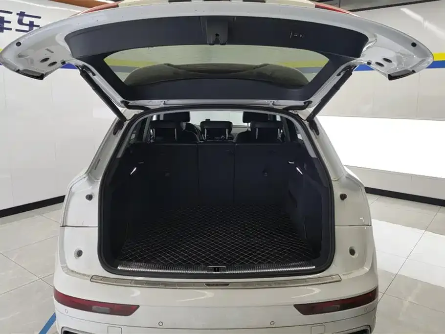 Audi Q5L 2021 из CN, фото 6
