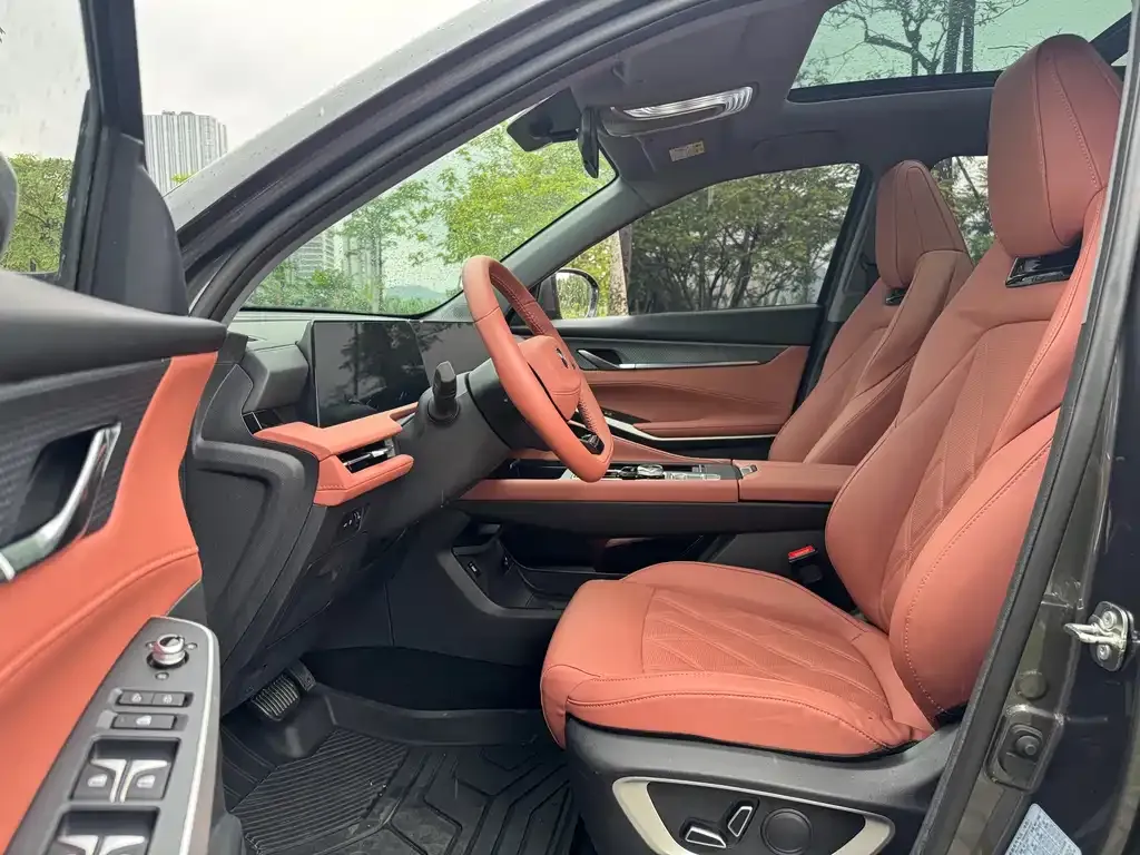 Changan CS75PLUS 2023 из CN, фото 2