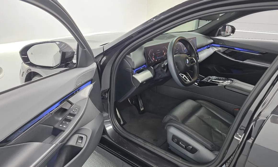 BMW 5-Series 2024 из KR, фото 4