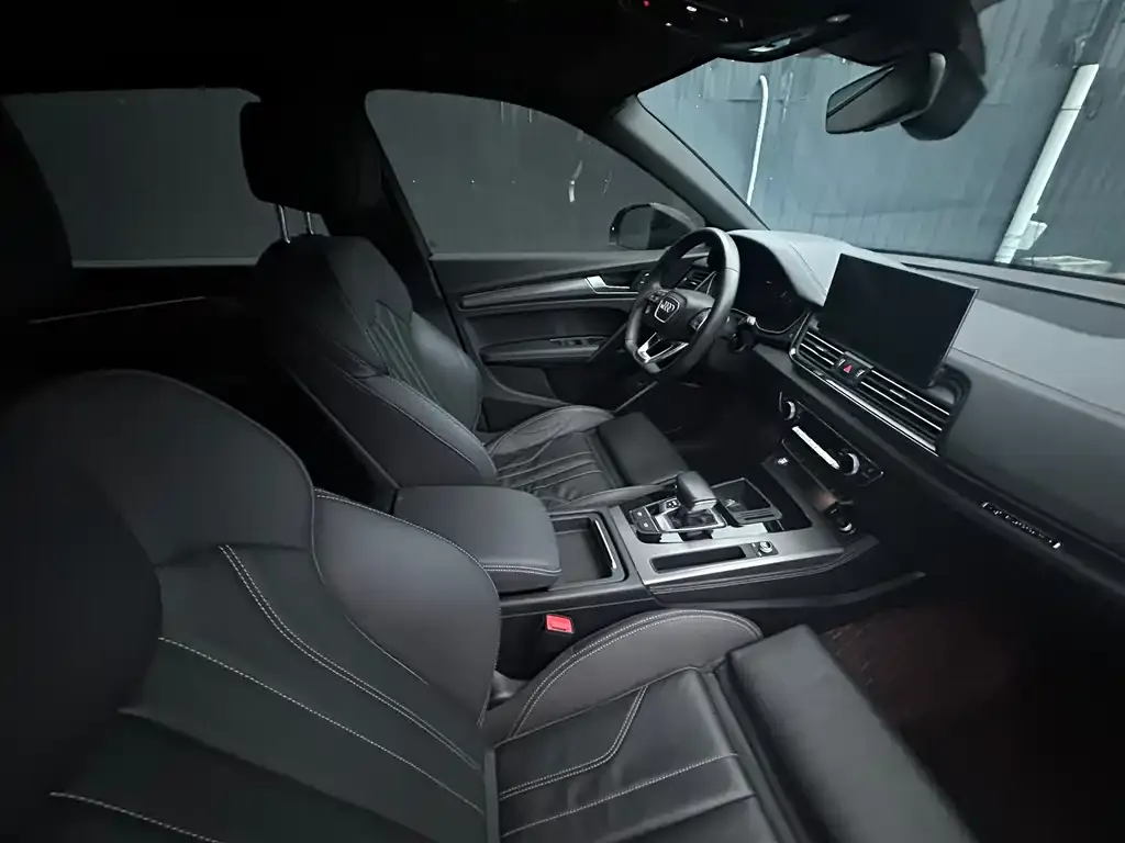 Audi Q5L 2023 из CN, фото 4