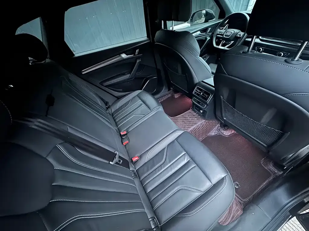 Audi Q5L 2023 из CN, фото 8