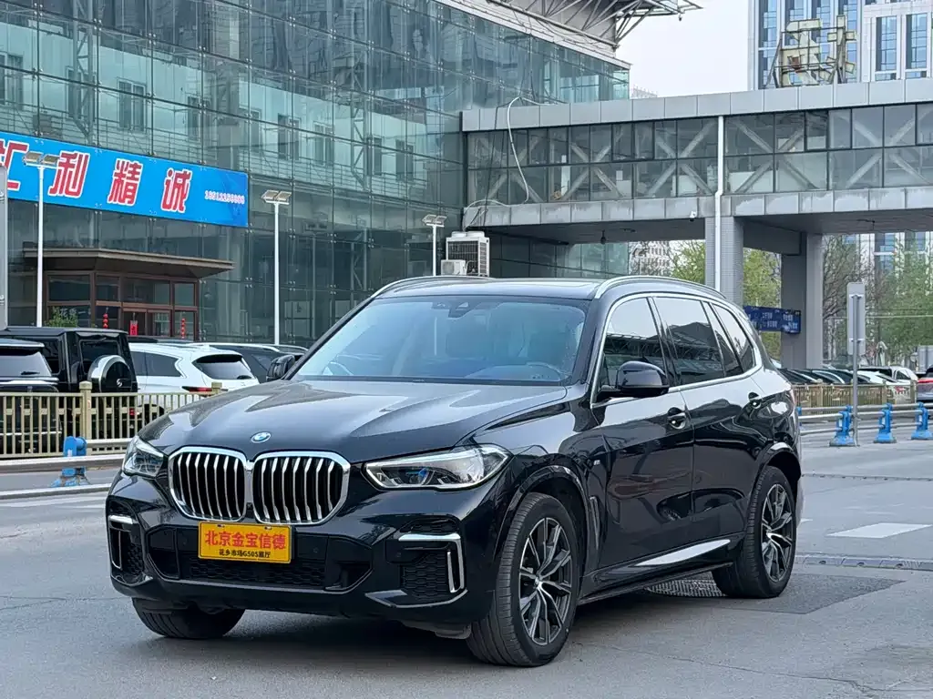 BMW X5 — фото 1