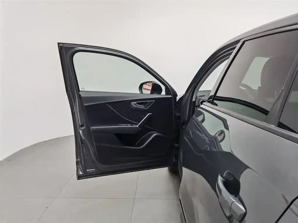 Audi Q2L 2021 из CN, фото 9