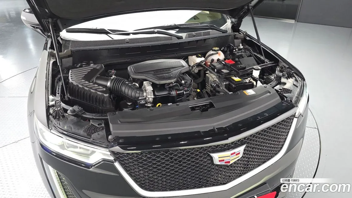 Cadillac XT6 2023 из KR, фото 10